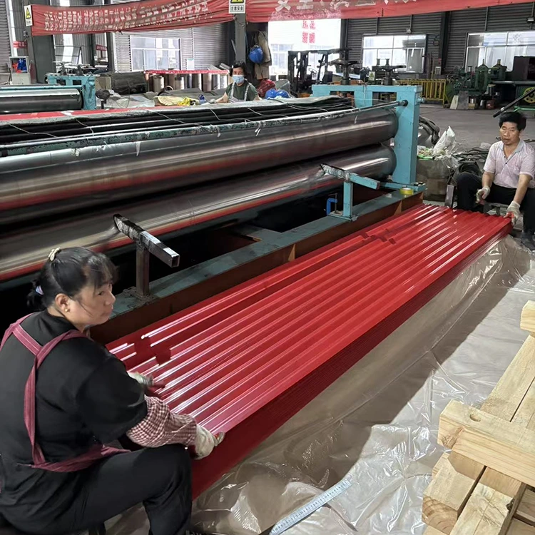 Fargebelagt korrugert metalltak